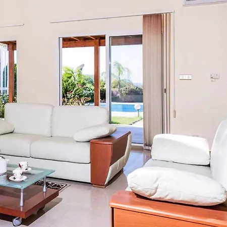 Coral Bay Sunset Villa *