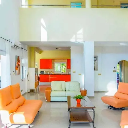 Coral Bay Sunset Villa